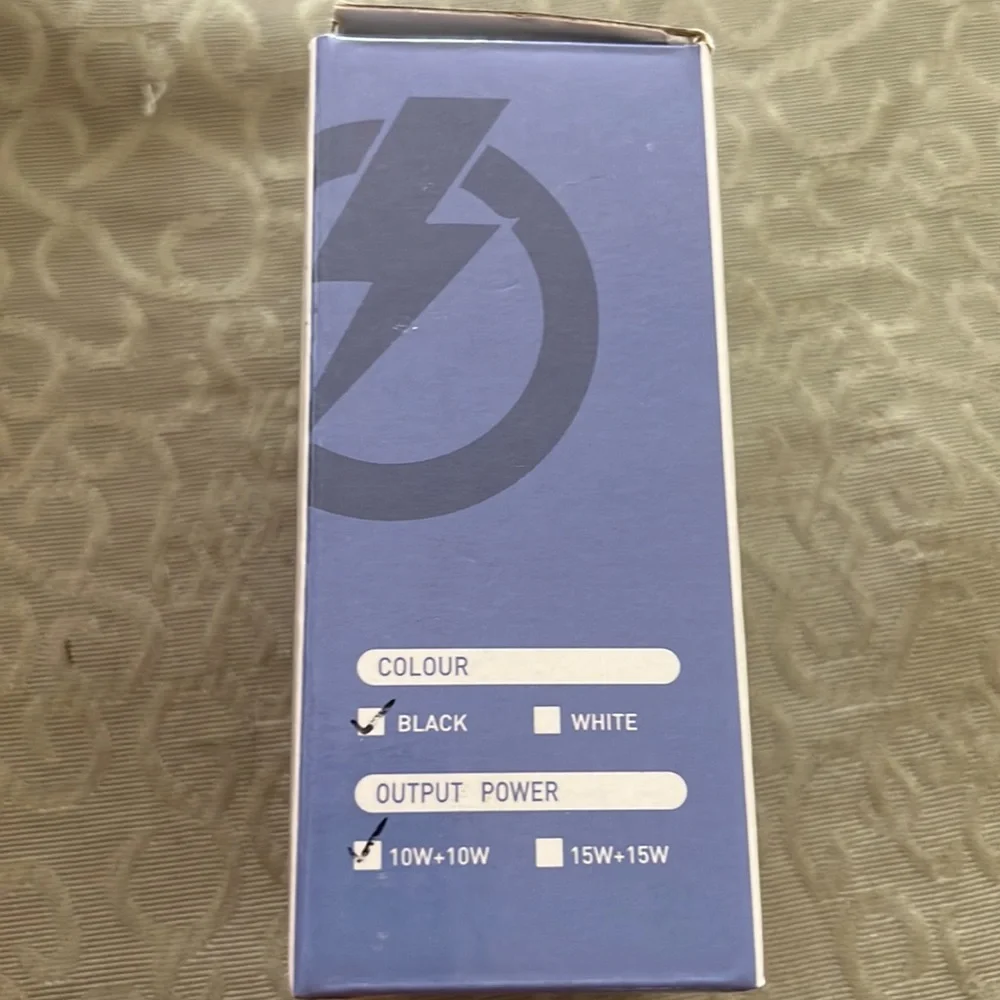 Small Foldable Wireless Charger